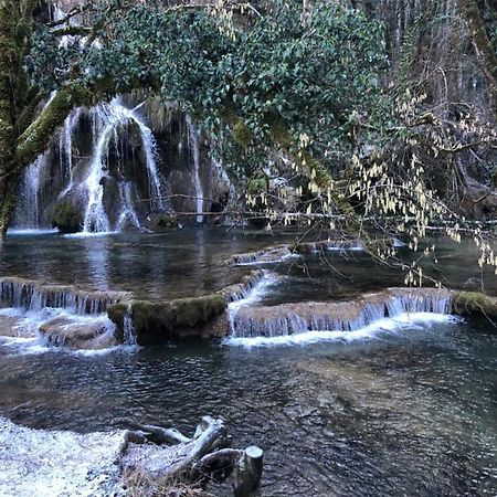 Gite de la cascade Les Planches-pres-Arbois Exterior foto